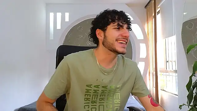 Snapshot of Rafael_Mendezz chatting on 09-12-25, 08:53 Rafael Mendezz online show from 09-12-25, 08:53