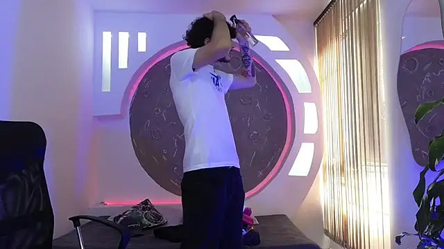 Snapshot of Rafael_Mendezz chatting on 09-16-25, 09:05 Rafael Mendezz online show from 09-16-25, 09:05