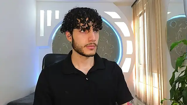 Snapshot of Rafael_Mendezz chatting on 09-19-25, 08:53 Rafael Mendezz online show from 09-19-25, 08:53