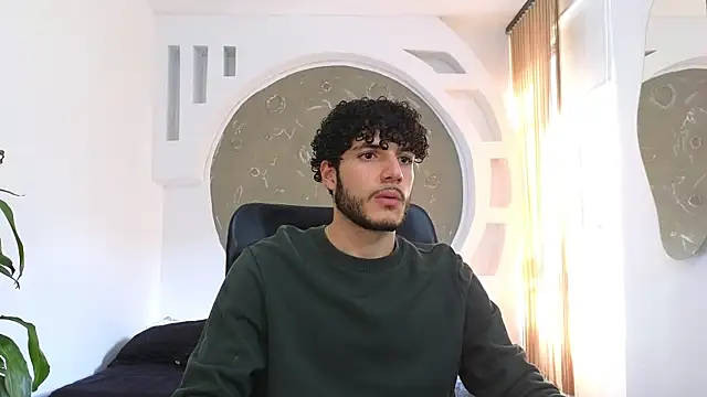 Snapshot of Rafael_Mendezz chatting on 09-25-25, 08:23 Rafael Mendezz online show from 09-25-25, 08:23