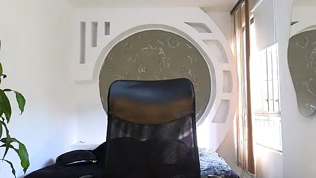 Snapshot of Rafael_Mendezz chatting on 10-03-25, 08:28 Rafael Mendezz online show from 10-03-25, 08:28