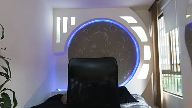 Snapshot of Rafael_Mendezz chatting on 10-18-25, 08:31 Rafael Mendezz online show from 10-18-25, 08:31