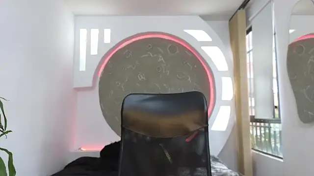 Snapshot of Rafael_Mendezz chatting on 10-21-25, 08:42 Rafael Mendezz online show from 10-21-25, 08:42