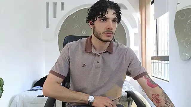 Snapshot of Rafael_Mendezz chatting on 11-01-25, 07:27 Rafael Mendezz online show from 11-01-25, 07:27