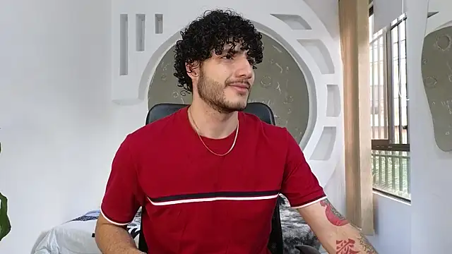 Snapshot of Rafael_Mendezz chatting on 11-27-25, 08:33 Rafael Mendezz online show from 11-27-25, 08:33