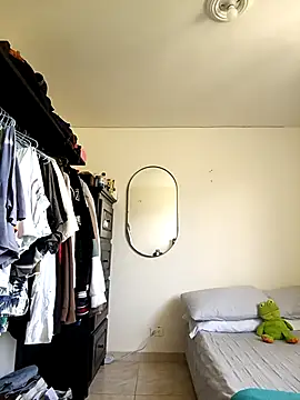 Snapshot of Rafael_Mendezz chatting on 12-14-25, 05:07 Rafael Mendezz online show from 12-14-25, 05:07