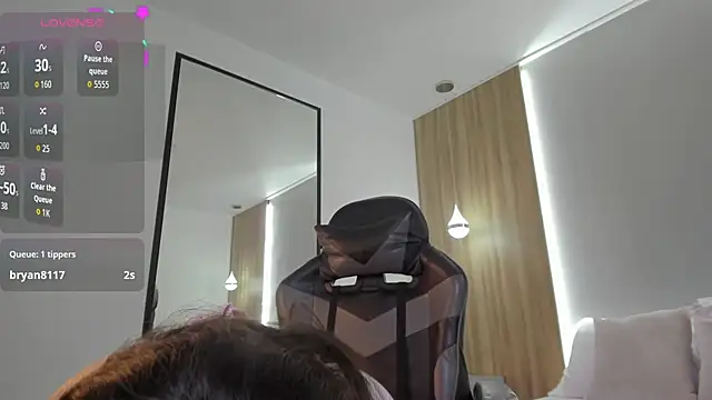 samantha 17  online show from 03-24-26, 02:27