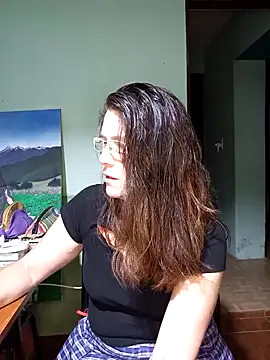 Snapshot of Merida2276 chatting on 10-16-25, 01:06 Merida2276 online show from 10-16-25, 01:06