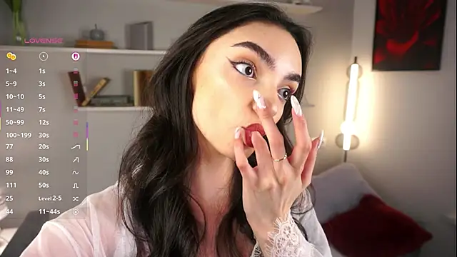 Morena Dolce online show from 09-17-25, 04:47