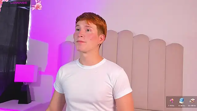 Snapshot of Eragonbooy chatting on 12-17-25, 05:52 Eragonbooy online show from 12-17-25, 05:52