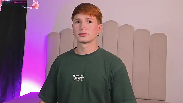 Snapshot of Eragonbooy chatting on 01-06-26, 10:34 Eragonbooy online show from 01-06-26, 10:34