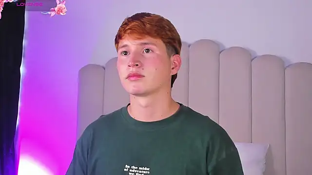 Snapshot of Eragonbooy chatting on 02-21-26, 10:11 Eragonbooy online show from 02-21-26, 10:11