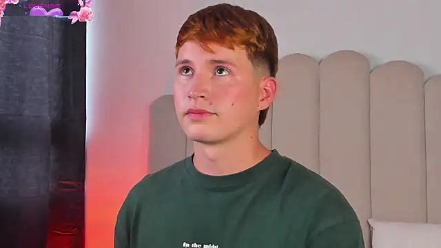 Snapshot of Eragonbooy chatting on 02-26-26, 09:03 Eragonbooy online show from 02-26-26, 09:03