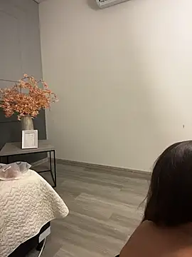 Snapshot of AnnyVega_ chatting on 12-02-25, 09:10 AnnyVega online show from 12-02-25, 09:10