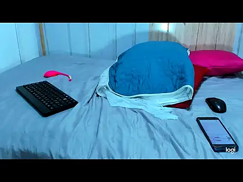 afroditoo online show from 11-12-25, 12:22