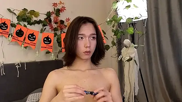 Snapshot of okerriella chatting on 11-03-25, 02:13 okerriella online show from 11-03-25, 02:13