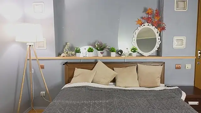 Snapshot of okerriella chatting on 11-06-25, 01:34 okerriella online show from 11-06-25, 01:34