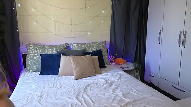 okerriella online show from 03-26-26, 07:58