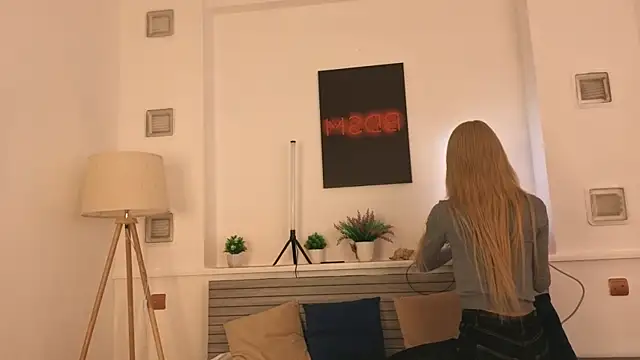 okerriella online show from 04-23-26, 05:19