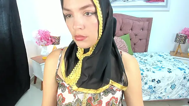 Snapshot of SofiaRivera1 chatting on 09-29-25, 06:46 SofiaRivera1 online show from 09-29-25, 06:46