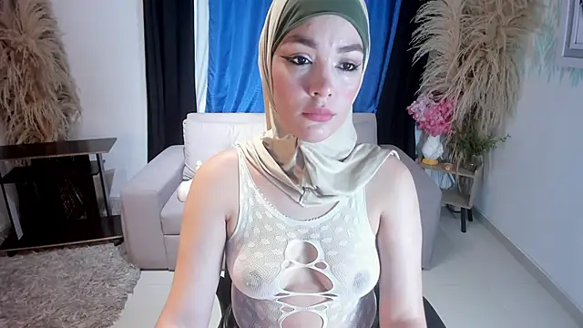 SofiaRivera1 online show from 06-18-26, 09:19