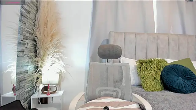 SofiaRivera1 online show from 07-25-26, 02:58