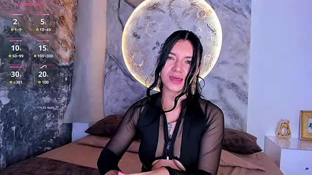 Snapshot of RoxanaBorns_ chatting on 12-20-25, 01:51 RoxanaBorns online show from 12-20-25, 01:51