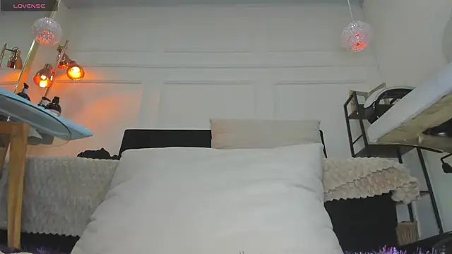 im Lorena online show from 12-05-25, 07:54