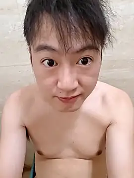 Snapshot of KasonY chatting on 10-18-25, 04:04 KasonY online show from 10-18-25, 04:04