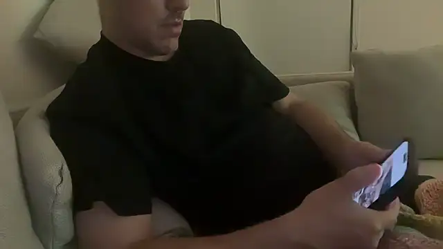 Snapshot of jamesgstsby22 chatting on 05-28-26, 12:02 jamesgstsby22 online show from 05-28-26, 12:02