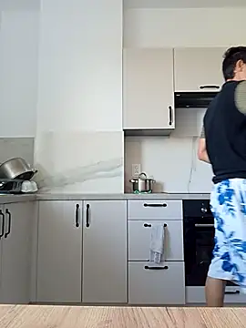 Snapshot of pajarics chatting on 10-13-25, 10:37 pajarics online show from 10-13-25, 10:37