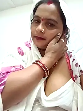 Snapshot of Hot_komal1 chatting on 02-15-26, 05:20 Hot komal1 online show from 02-15-26, 05:20