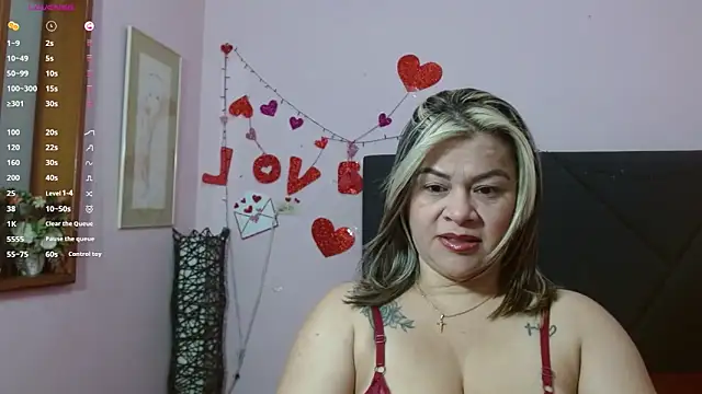 pamela echeverria online show from 05-27-26, 11:18