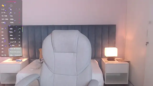 gemmalewis  online show from 09-29-25, 02:22