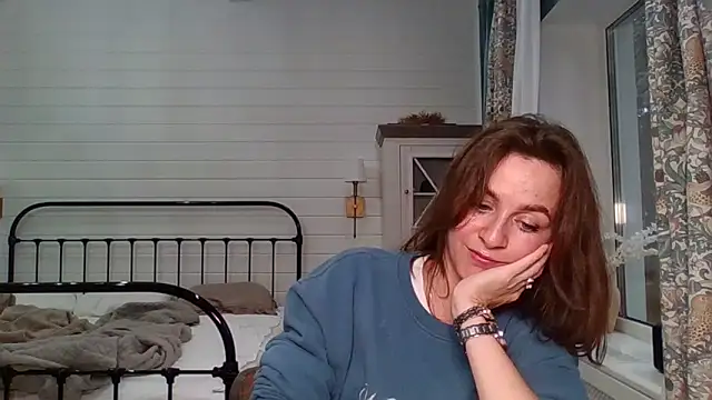 Snapshot of Niravyn_ chatting on 11-05-25, 06:24 Niravyn online show from 11-05-25, 06:24