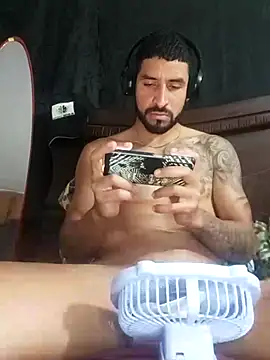 Alexsexygamer online show from 01-13-26, 01:22