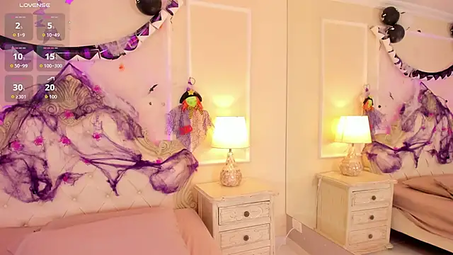 AmyBlackwood online show from 10-29-25, 07:48