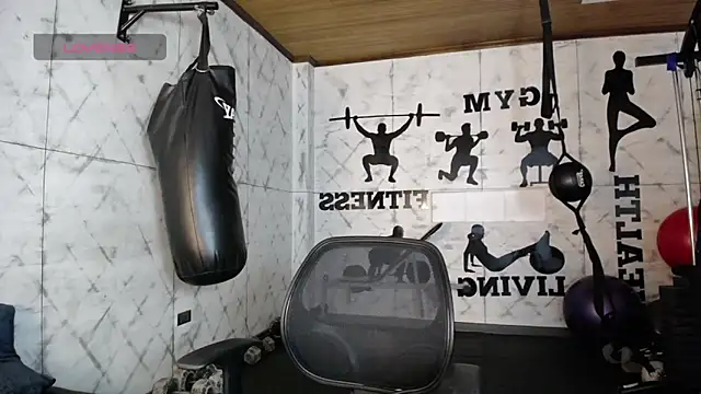 Snapshot of nicktorn chatting on 09-12-25, 12:05 nicktorn online show from 09-12-25, 12:05