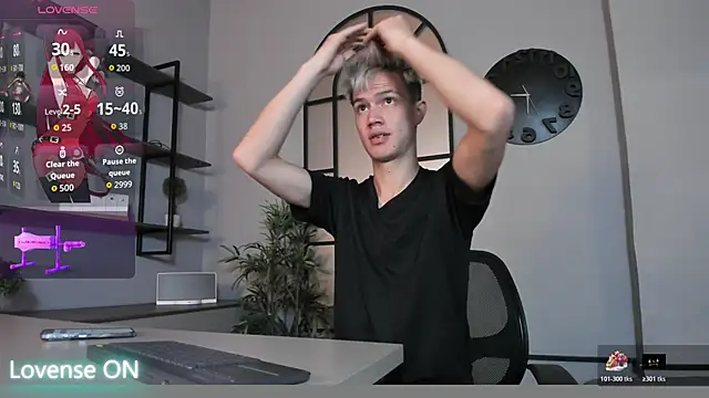 Snapshot of nicktorn chatting on 11-09-25, 11:52 nicktorn online show from 11-09-25, 11:52