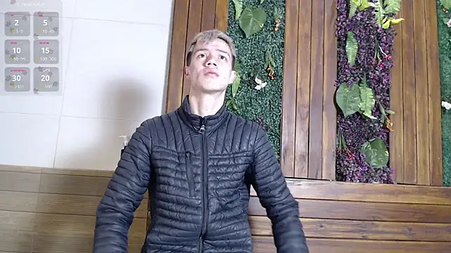 Snapshot of nicktorn chatting on 11-11-25, 12:05 nicktorn online show from 11-11-25, 12:05