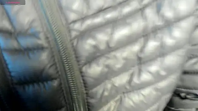 Snapshot of nicktorn chatting on 11-19-25, 12:05 nicktorn online show from 11-19-25, 12:05