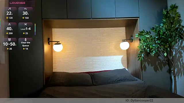 Snapshot of nicktorn chatting on 11-29-25, 12:19 nicktorn online show from 11-29-25, 12:19