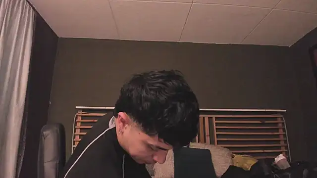 PaulEvens online show from 09-15-25, 01:44