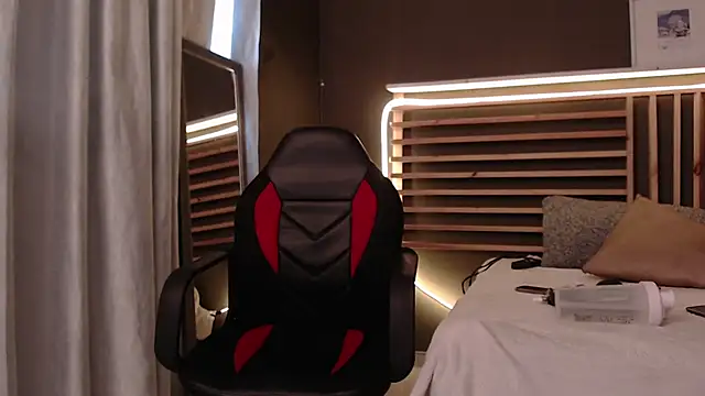 PaulEvens online show from 09-25-25, 01:59