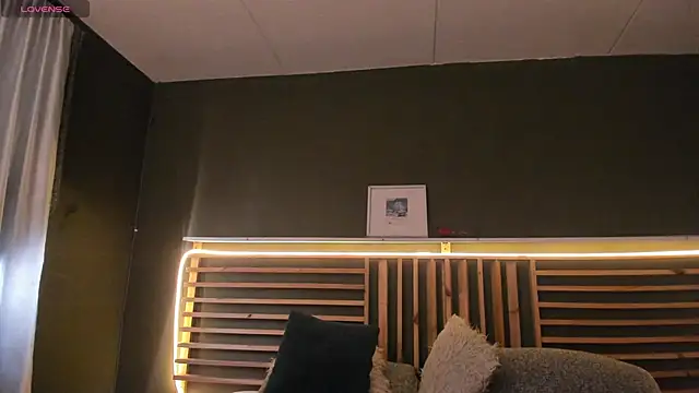 PaulEvens online show from 10-06-25, 01:08