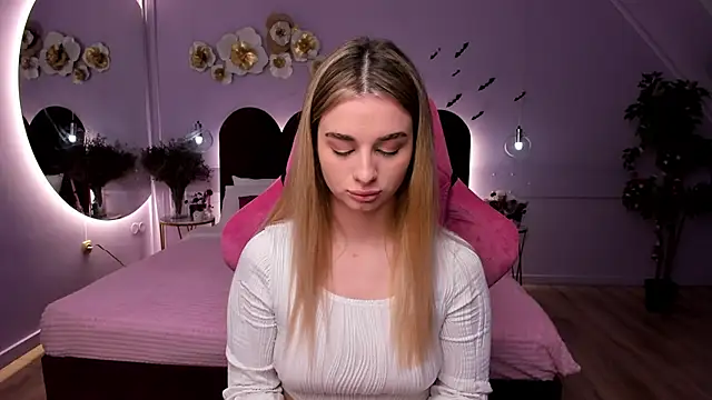 SweetyLicky online show from 11-02-25, 04:09