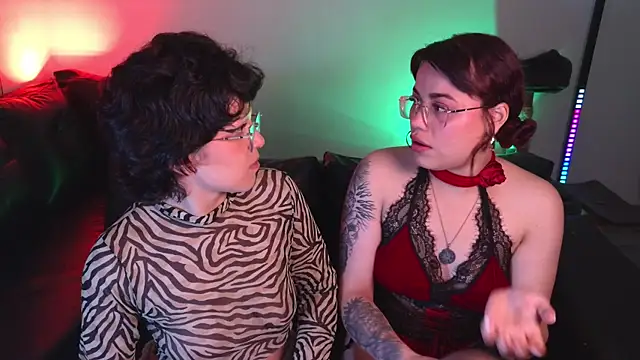 marsearth22  online show from 10-31-25, 03:07