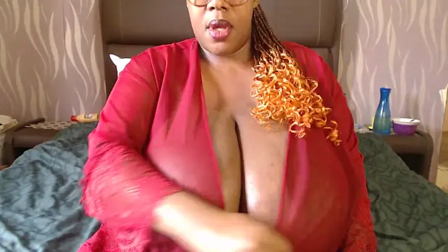 BoobsQueen46K online show from 04-30-26, 10:21