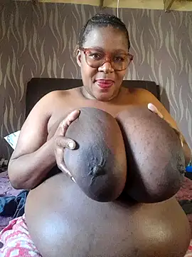 BoobsQueen46K online show from 06-10-26, 10:58