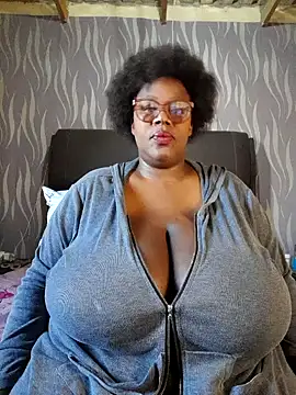 BoobsQueen46K online show from 06-11-26, 01:53